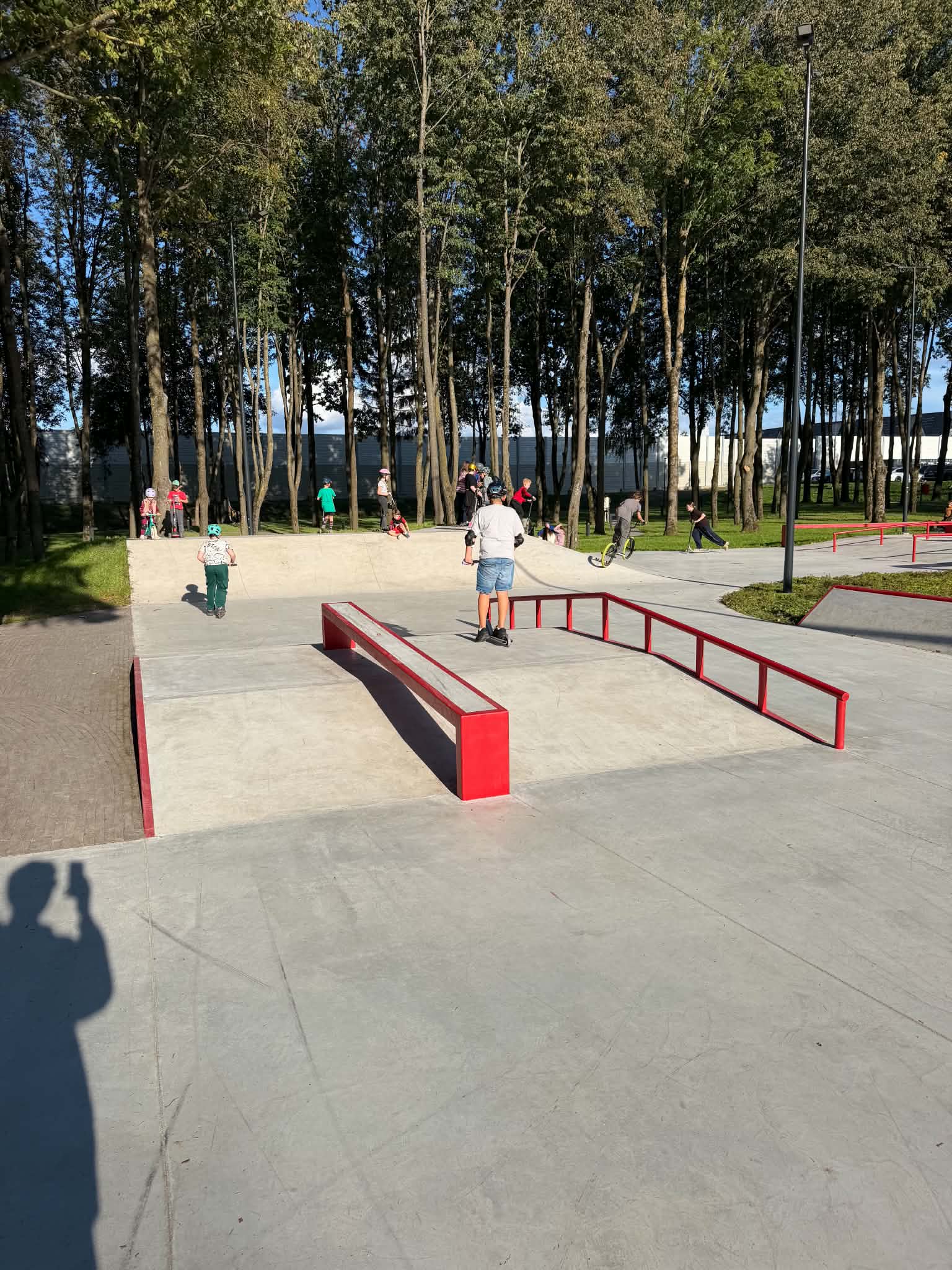 giraites-skate-parkas-projektavimas-spotramps Giraitės betono skate parko projektas, 1550 m2 street plaza su bowl baseinu, MB Spotramps.